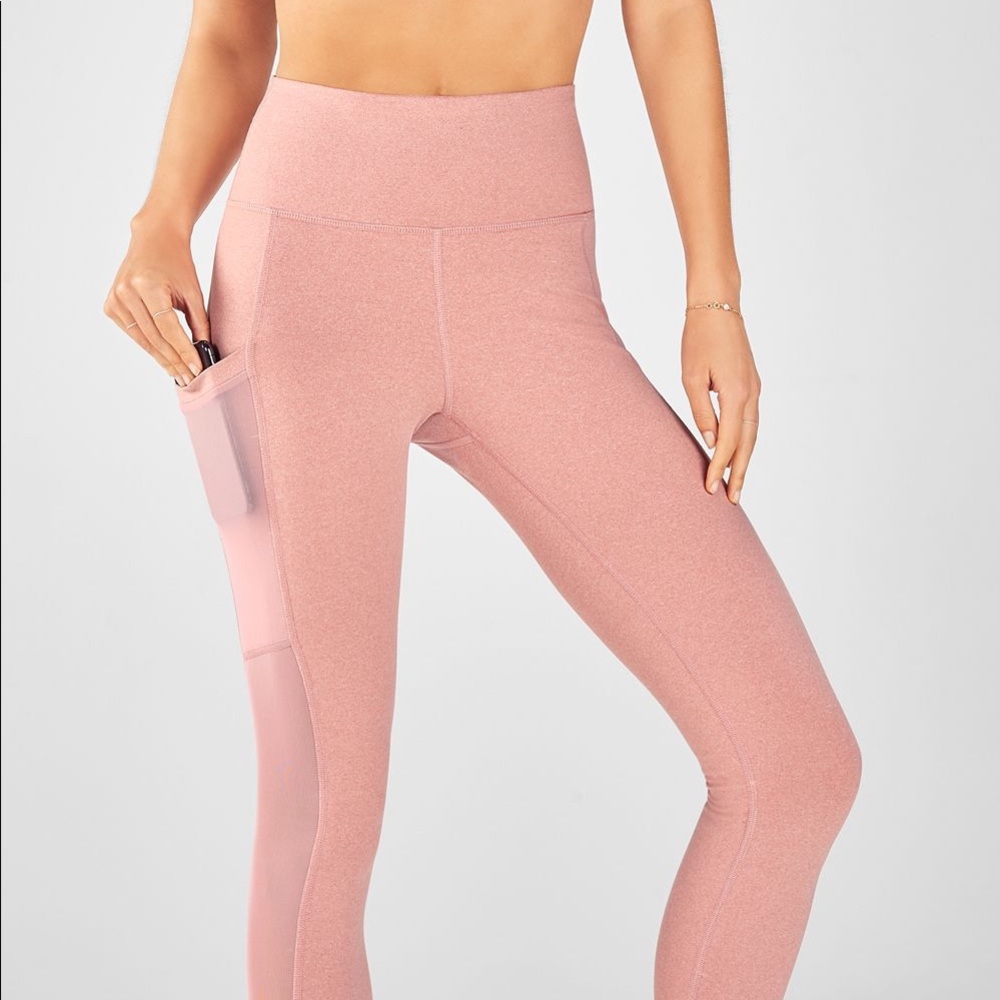 Fabletic Mila Pocket Capri - New w tag- M